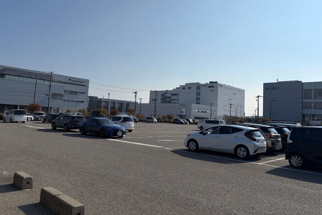 神戸どうぶつ王国の駐車場の様子