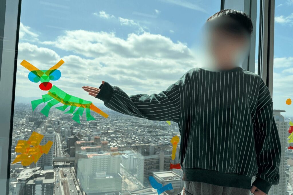 長男がこども美術館のワークショップで作成したカマキリ