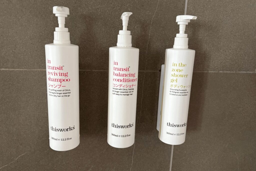 大阪マリオット都ホテルの「thisworks」シャンプー・コンディショナー・ボディウォッシュ